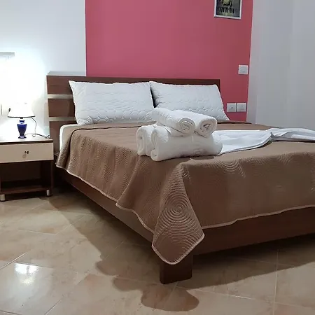 Giallo Apartament