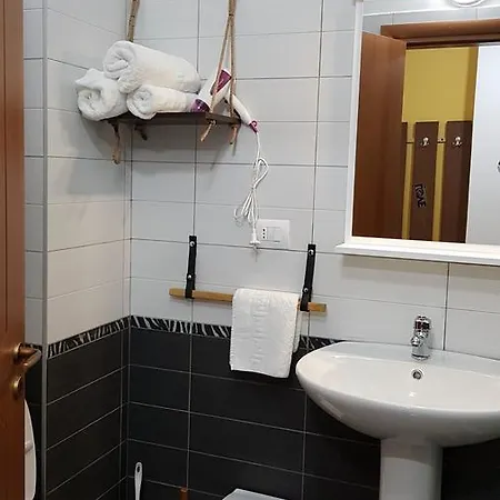 Giallo Apartament *