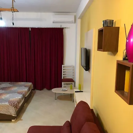 Giallo Apartament *